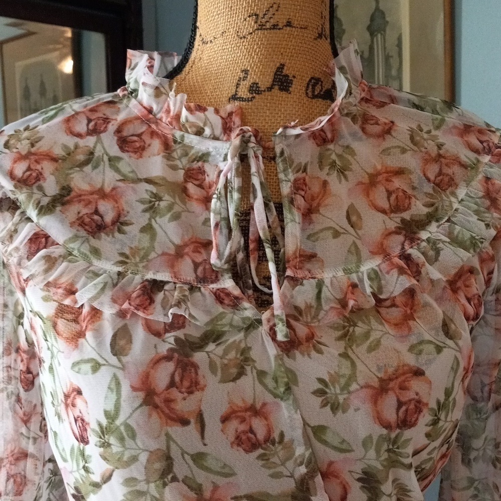 INC International Concepts Pink Rose Floral Chiffon Ruffle Smocked Blouse Small - Picture 3 of 15